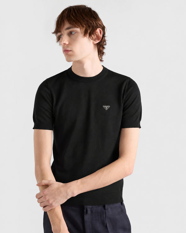 PRADA TRIANGLE LOGO KNIT T-SHIRT – BLACK